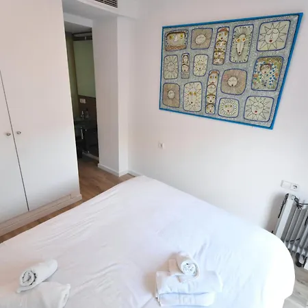 Gran Con Terraza Cerca A Torres De Serrano Apartament Walencja